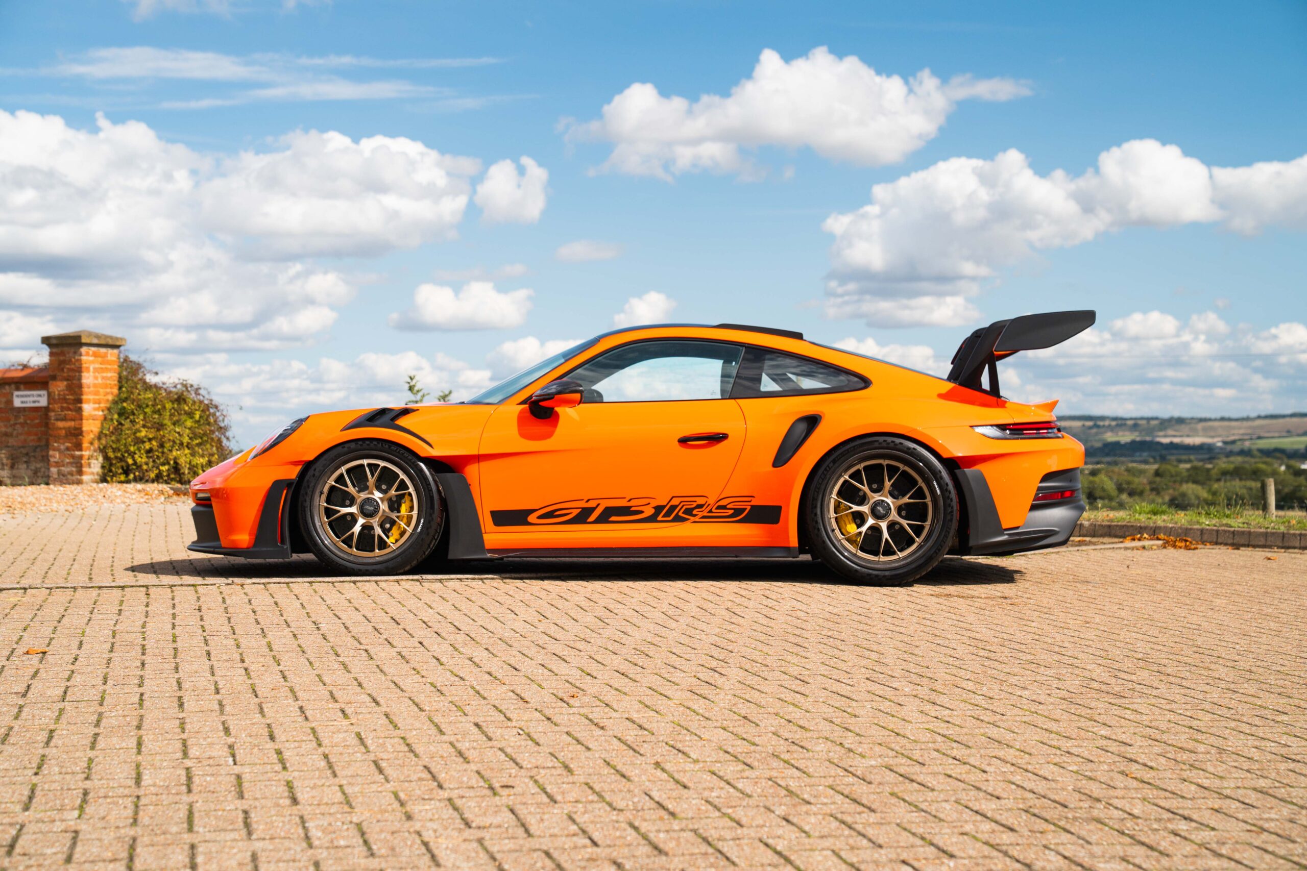 992 RS x Dymag-4
