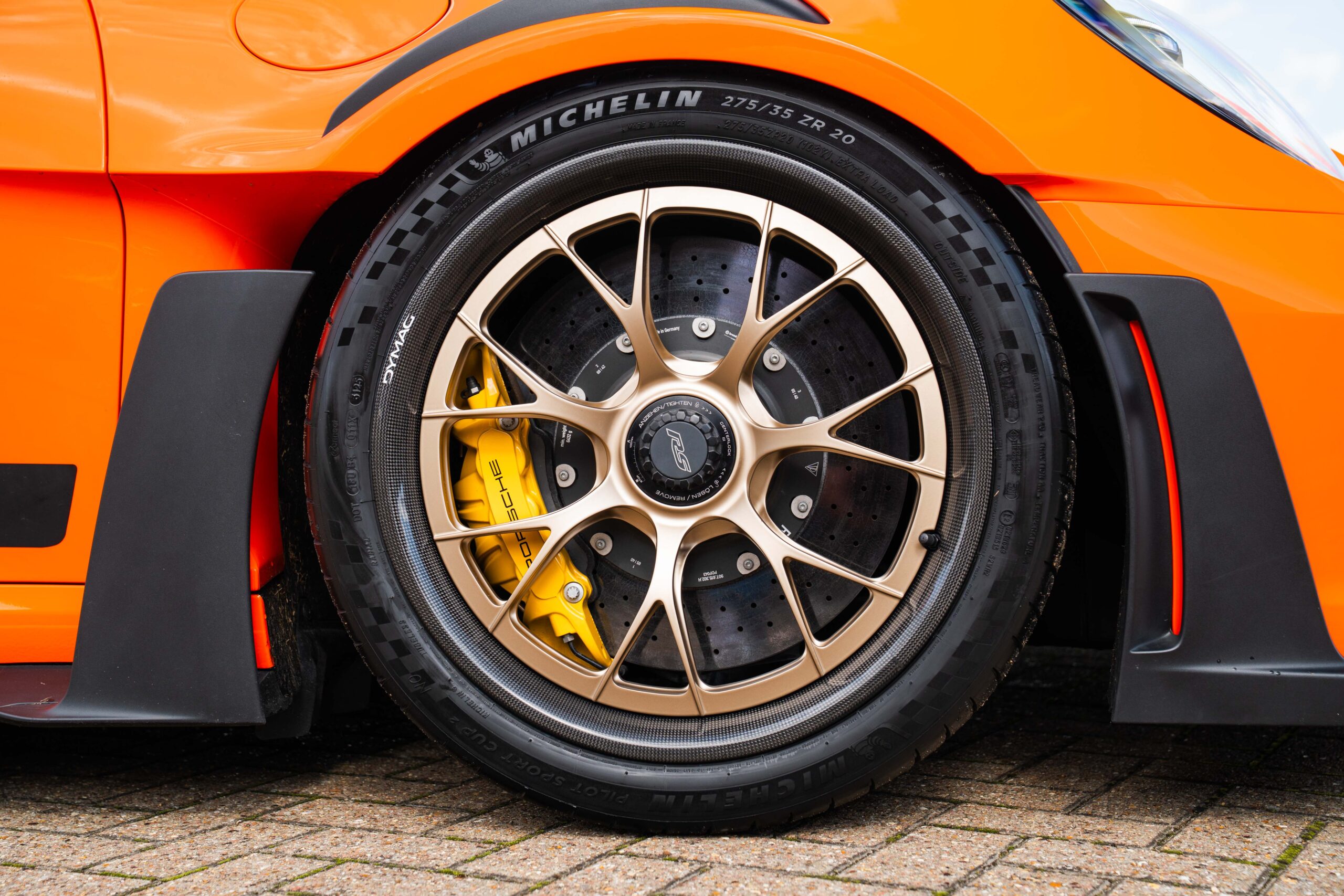 992 RS x Dymag-9